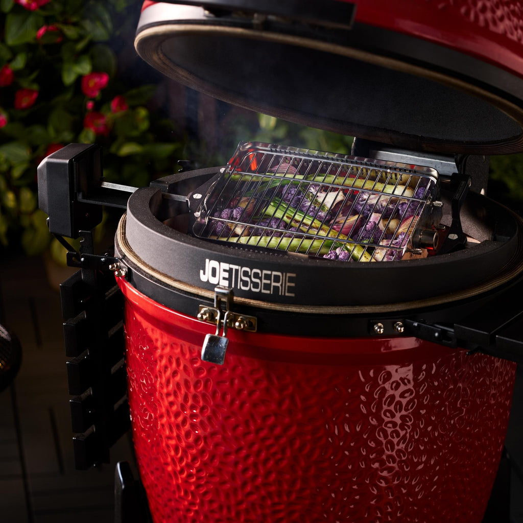 Classic III Kamado Joe with Voyager Pack